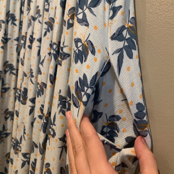 Leafy Print Mid Length Dress - Picture 2 of 3